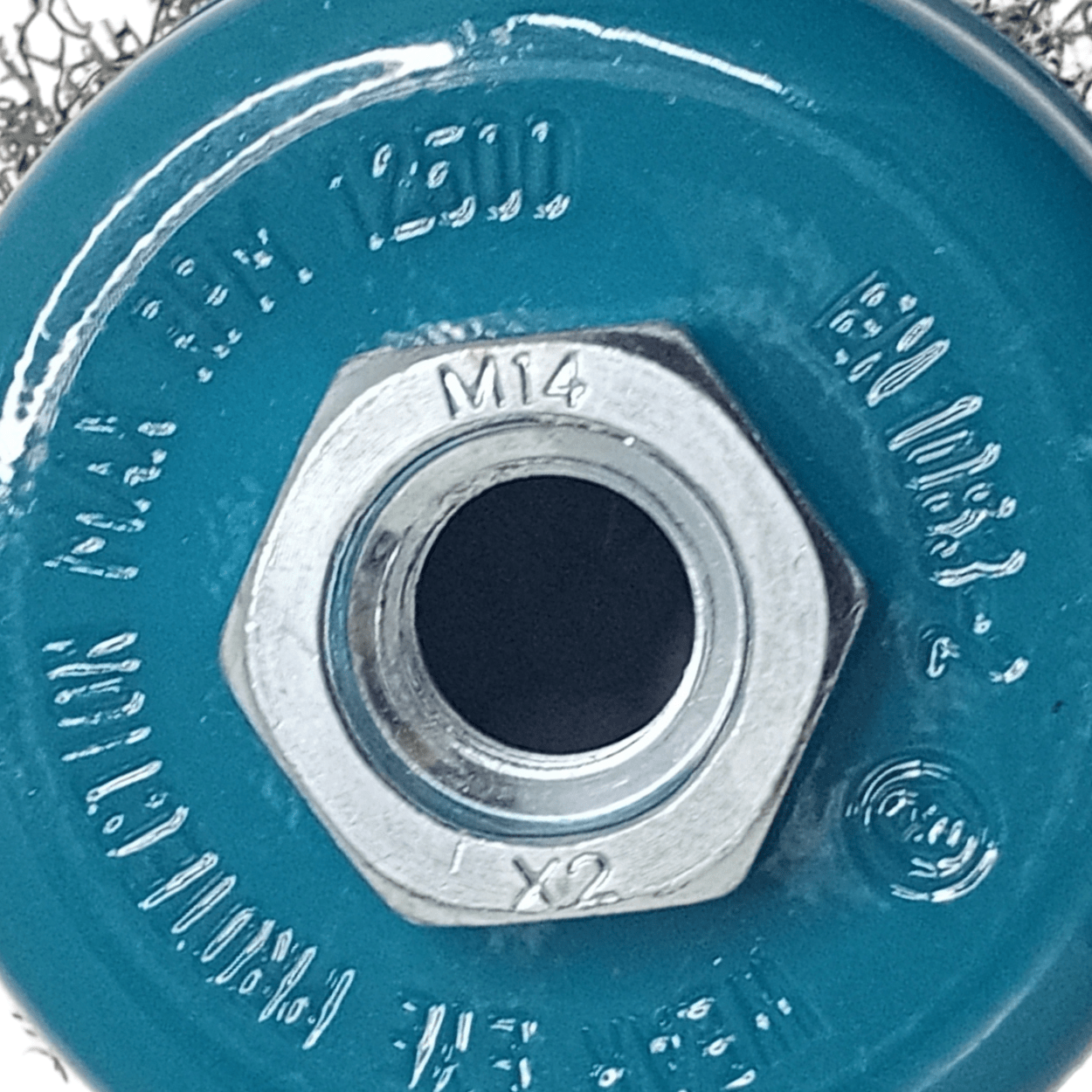 Escova De Aço Copo 75Mm M14 Com Fio Ondulado Makita - D-24094