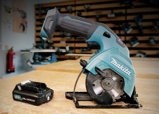 Serra Circular A Bateria Makita - Hs301Dsae