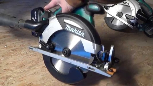 Serra Circular 165Mm Bateria 18V (Sem Bateria) - Dhs630Z - Makita