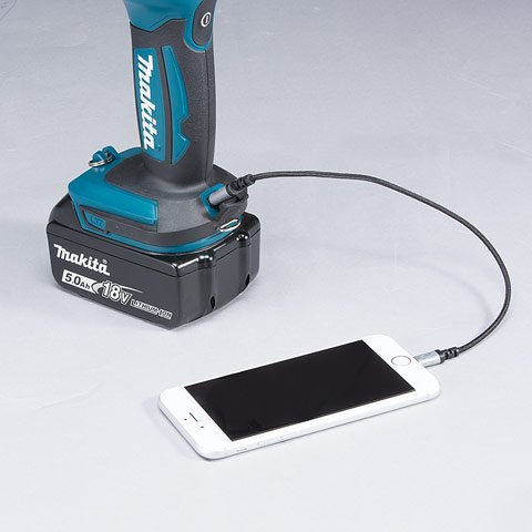 Lanterna A Bateria Com Porta Usb - Dml807 - Makita