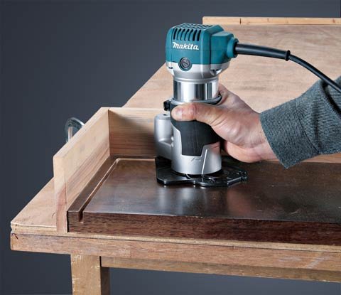 Tupia 6 & 8Mm Makita - Rt0700Cx3-220V