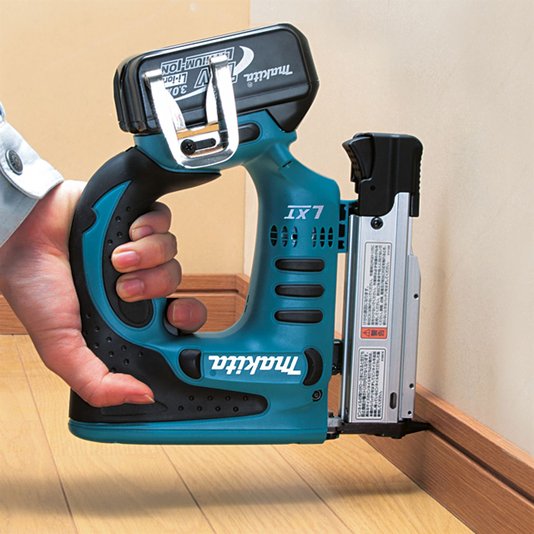 Pinador A Bateria 18V Li-Ion Dpt351Z Makita