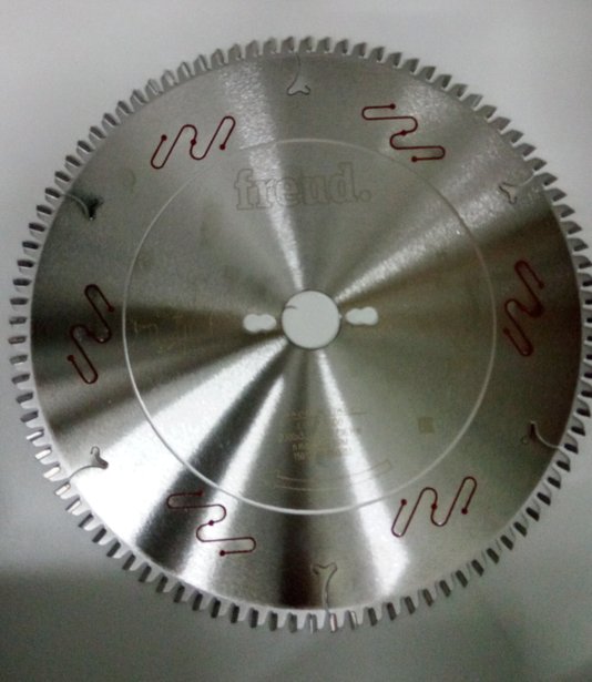 Disco De Serra Circular Lu3F0300 300X3X,2X96Z F30 Tcg Freud - F03Fs05121