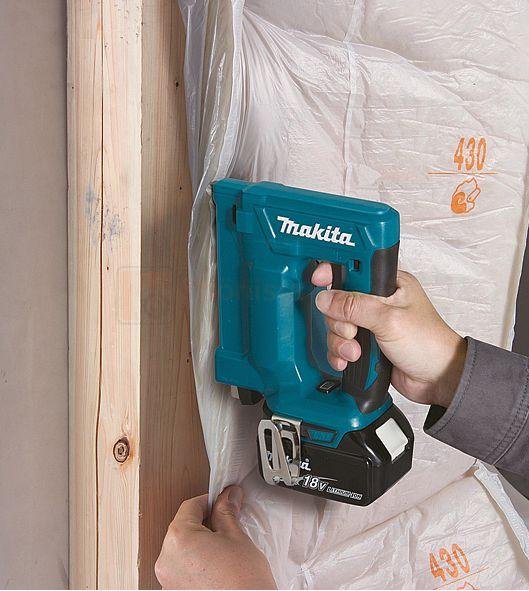 Grampeador A Bateria - Dst112Z - Makita