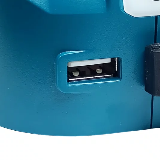 Adaptador Usb Para Baterias 40V Xgt Makita - Adp001G