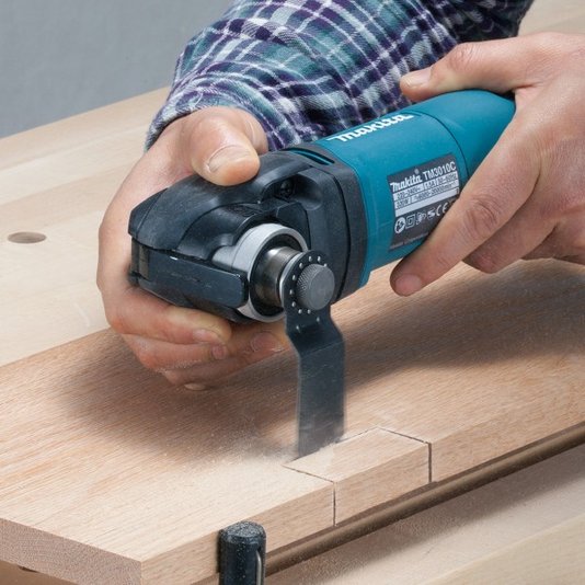 Multicortadora Oscilante Tm3010Ck Makita