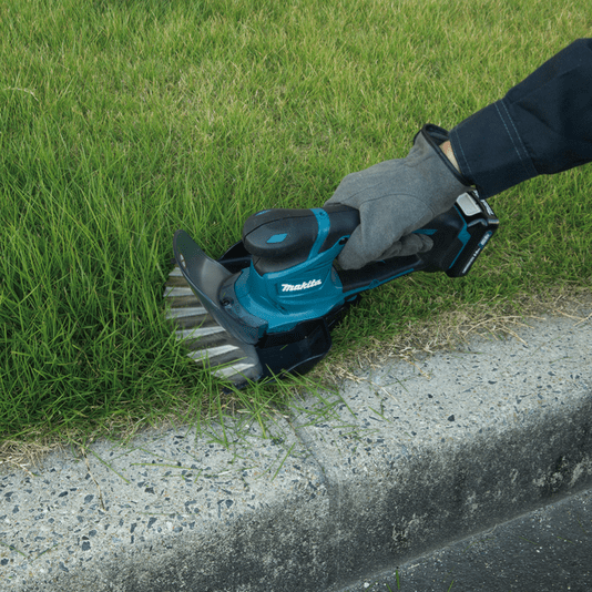 Tesoura Para Grama A  Bateria - 12V Max  - Makita - Um600Dz