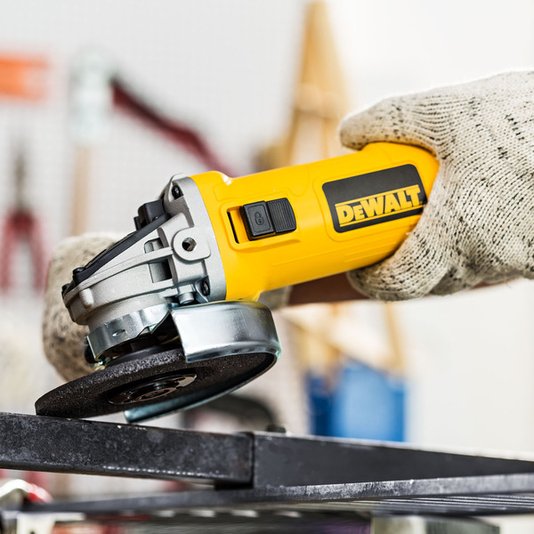 Esmerilhadeira Angular 4-1/2" Eixo M14 800W 220V Dewalt - Dwe4020B2B