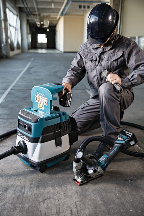 Aspirador De Po A Bat 18V-220V - Dvc860Lrm2-220V - Makita