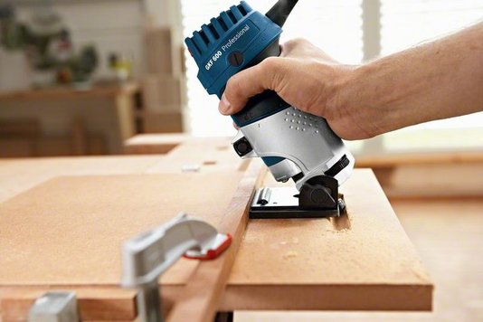 Tupia Laminadora 600 W Gkf600 C/ Maleta Bosch - 060160A0E0
