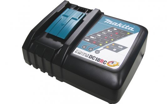 Combo Parafusadeira Furadeira a Bateria Makita 18v com Aparador