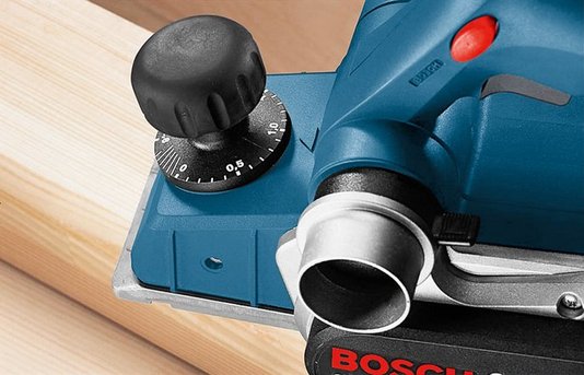 Plaina Bosch 710W - 1594.3  Gho26-82 - 06015943E0