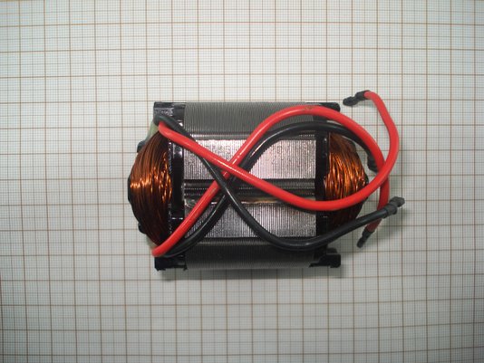 Estator  / Bobina De Campo 220V Para Furadeira Impacto Dewalt - 387745-02