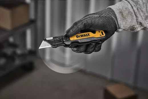 Estilete Dobrável Push&Flip Com Armazenamento Dewalt - Dwht10992