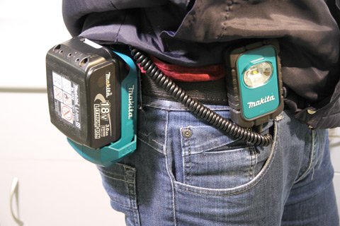 Lanterna A Bateria Makita - Bml803