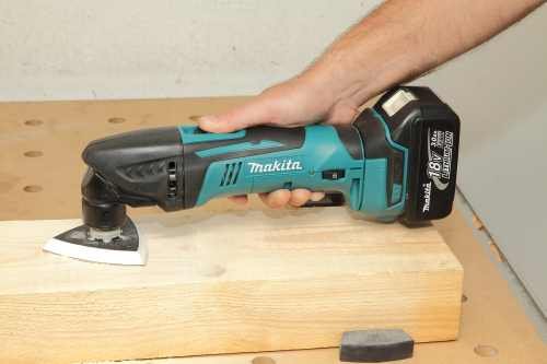 Multicortadora A Bat Lion 14.4/18V - Btm50Z - Makita