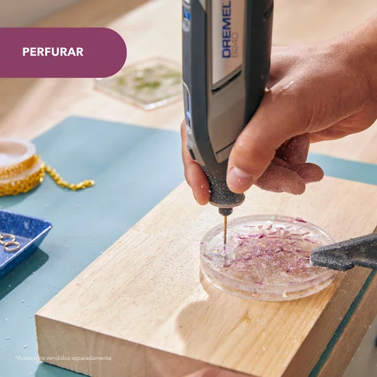 Micro Retifica Dremel 8240 Com Carregador + 2 Baterias -  F0138240Le
