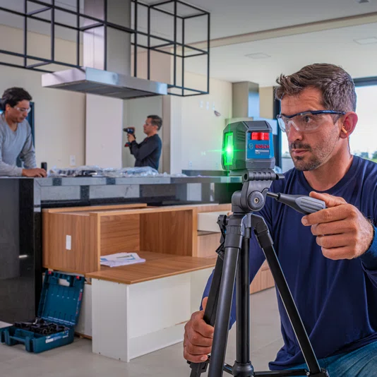 Bosch Pro Gll2Xg Nível Laser De Linhas Cruzadas Verdes + Tripé Bt120 - 06010653G1