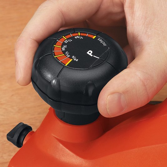 Plaina Elétrica 650W 220V 3.1/4 Pol. 7698 Blackdecker - 7698-B2 - Black&Decker