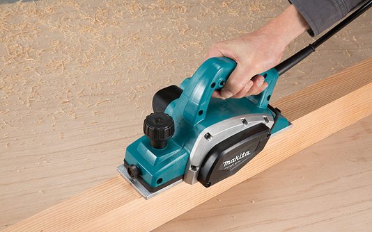 Plaina 82Mm (3 1/4Pol) - 220V - M1902B-220V - Makita