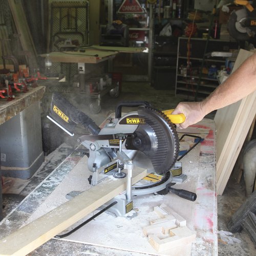 Serra De Meia Esquadria 10"(254Mm) 1650W 220V Dw714-B2 - Dewalt