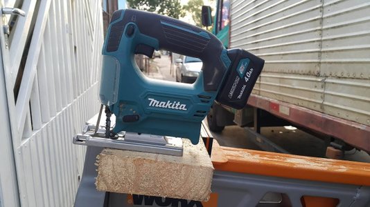 Serra Tico Tico A Bateria 12V - Jv101Dz Makita