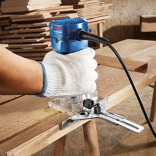 Tupia Gkf 550 127V 550W C/ 2 Pinças - 06016A00D0 - Bosch